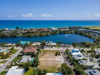 Oversized Lot in Juno Beach