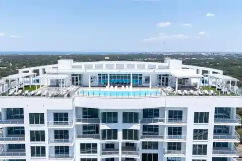 Southern Penthouse at Altura Bayshore
