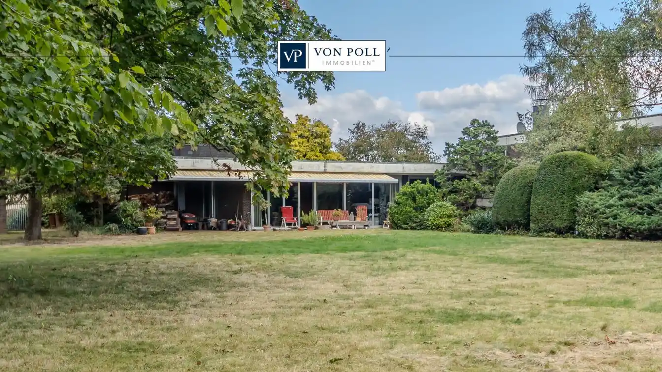 Extraordinary Property Built by Well-known Contractor