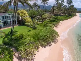 Coveted Crozier Drive Beachfront