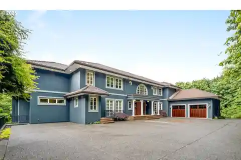 Gated Hillside Retreat Where Nature and Luxury Meet