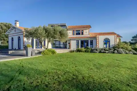 Architect-Designed Villa on the Jade Coast