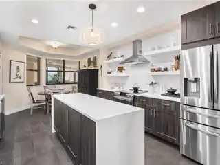 Luxury High-Rise Living in Palmas Del Sol
