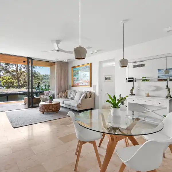 EXQUISITE APARTMENT WITH PANORAMIC VIEWS