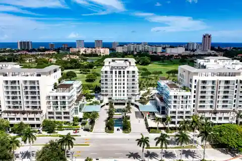 Gorgeous Home with Tropical Ambience