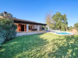 Beautiful Finca with Pool and Holiday Rental License in Pollensa, Mallorca