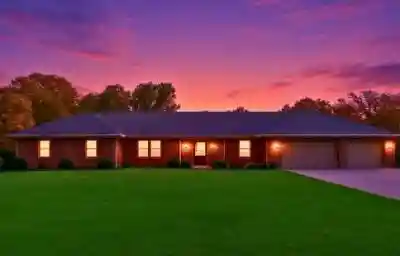 Coastal Luxury in a Peaceful Neighborhood