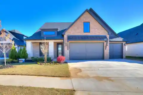 Gorgeous Home in the Estates at Ritz Hollow