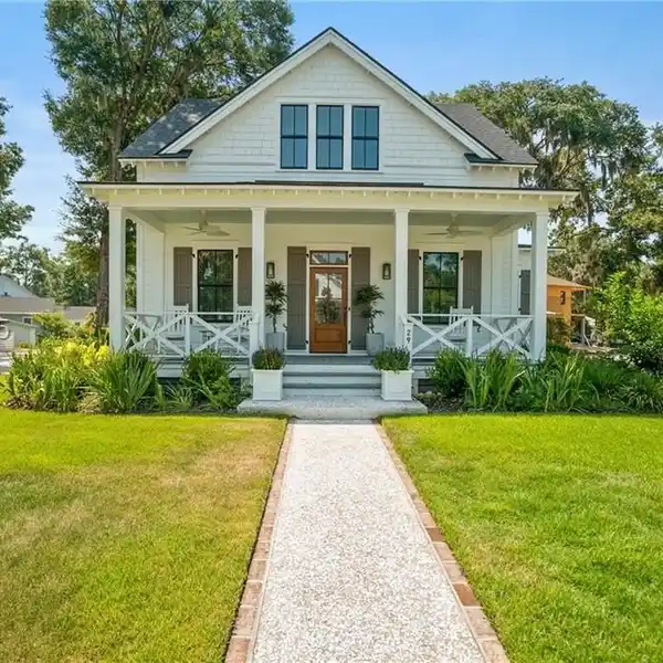 STUNNING HOME IN THE CELADON COMMUNITY