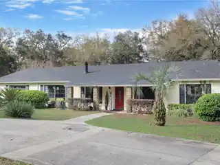 Lovely Home on 2.5 Private Acres