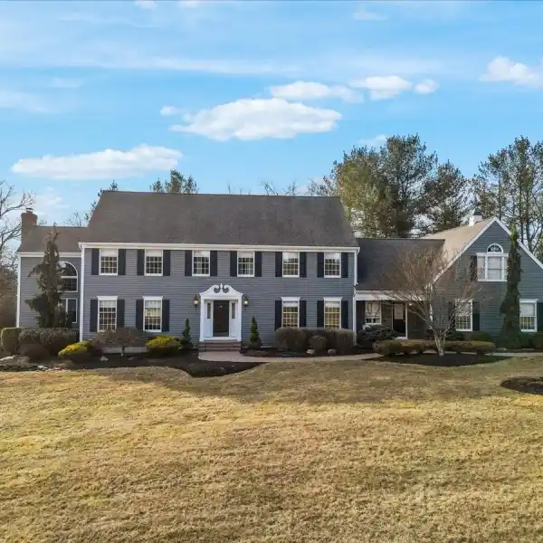 IMPECCABLY MAINTAINED CENTER HALL COLONIAL