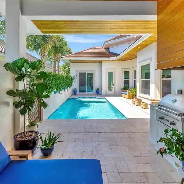 BEAUTIFULLY APPOINTED HOME IN ORCHID ISLAND