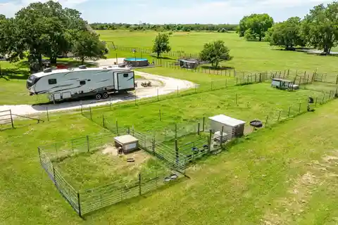 21 Acres of Refined Texas Country Living