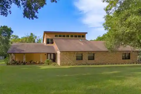 A Spacious and Beautifully Designed Home in a Serene and Picturesque Setting