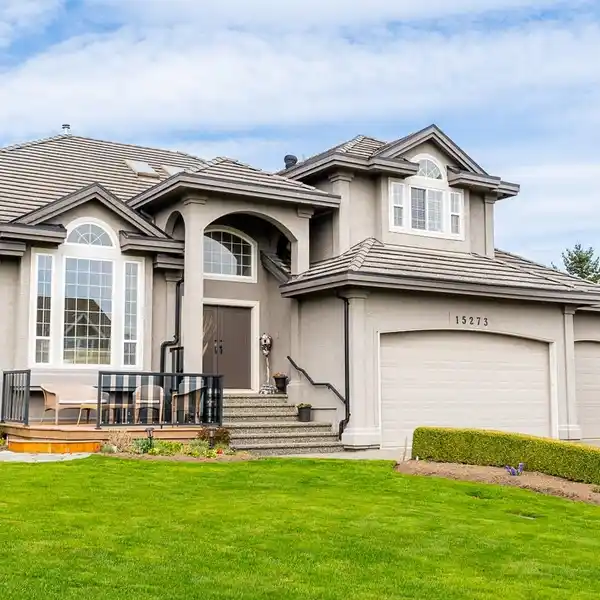 STUNNING HOME IN DESIRABLE SULLIVAN STATION