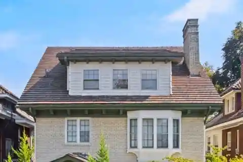 Gracious Home in the Heart of Highland Park