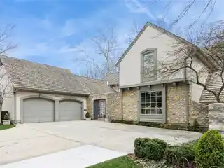Custom-built Corinth Downs Villa