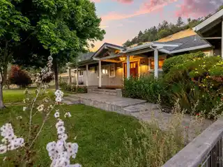 Four-acre Retreat