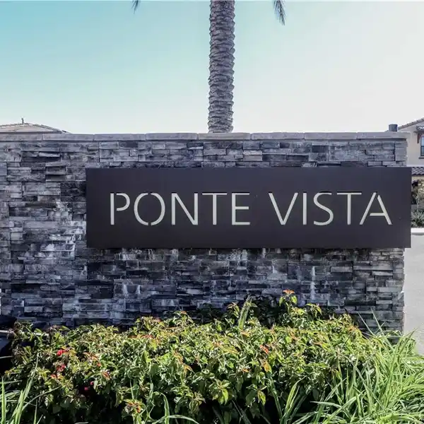 EXTRAORDINARY PONTE VISTA RESIDENCE