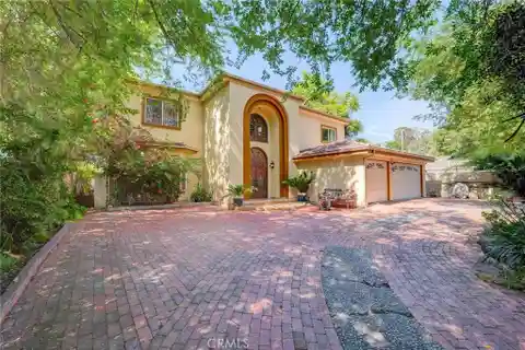 Unparalleled Living in Woodland Hills