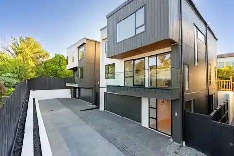 Exclusive Family Living in Prime Remuera Suburb