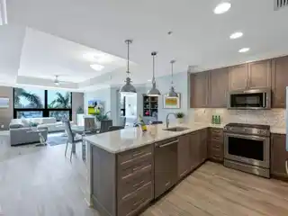 Magnificent Turnkey Condo at Mercato