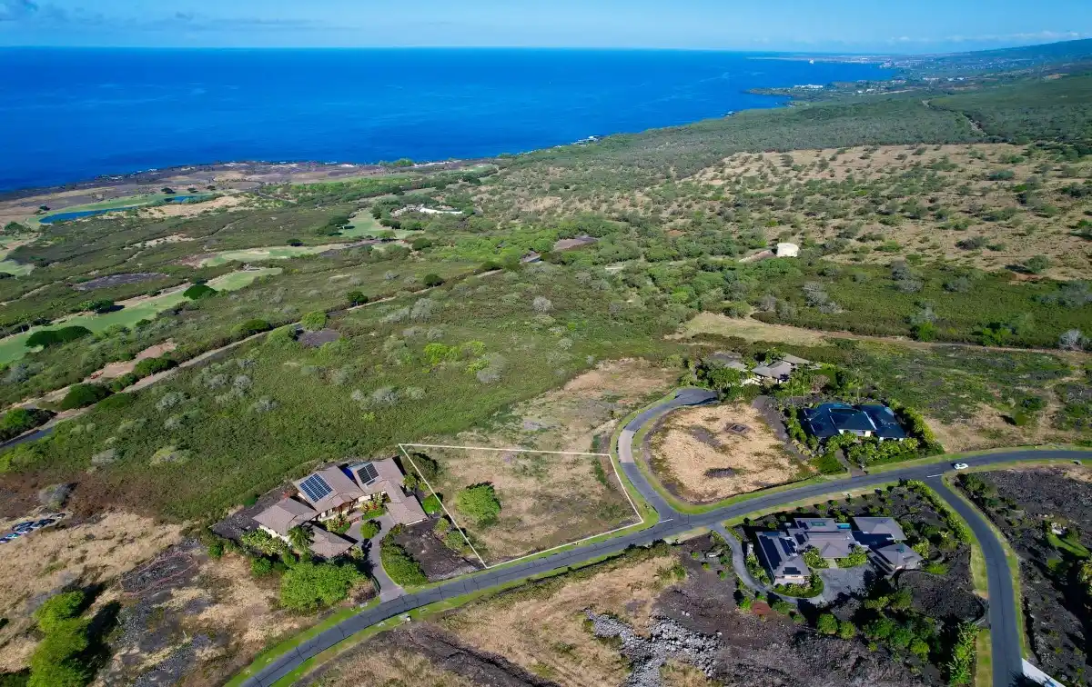 Exceptional Corner Property in Hokulia