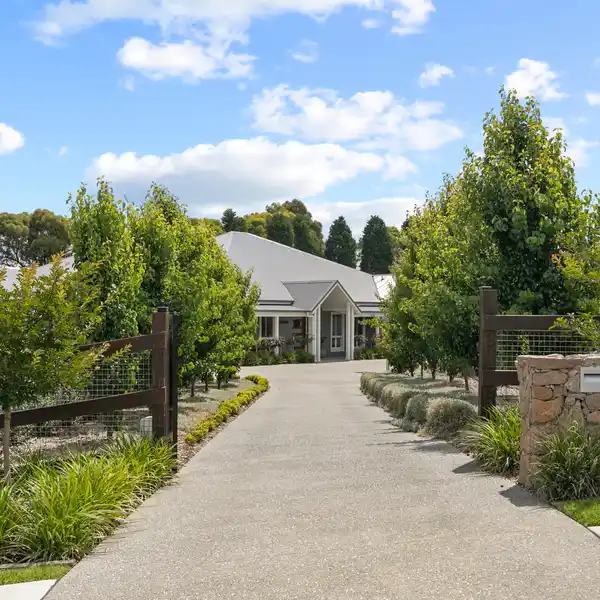 COMFORT AND STYLE IN RETFORD PARK ESTATE