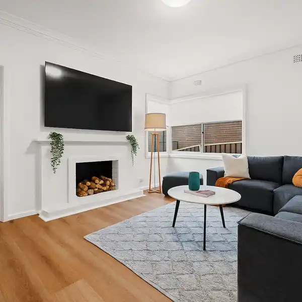 IMMACULATELY MAINTAINED PEACEFUL HOME