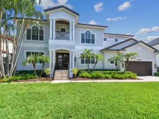 Custom-built Sunset Park Pool Home