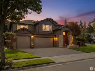 Modern Greenleaf Haven with Resort-Inspired Outdoor Living