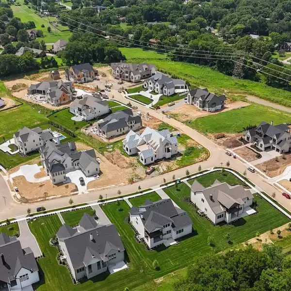 NEW CUSTOM HOME IN SOUGHT-AFTER PRIMM FARM