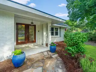Great Opportunity in Fort Johnson Estates