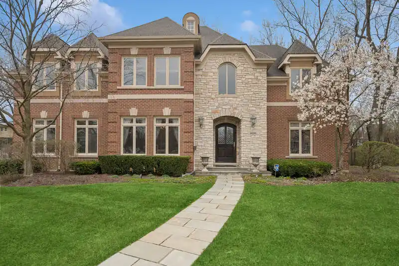 Exquisite Custom Home on a Cul-de-sac