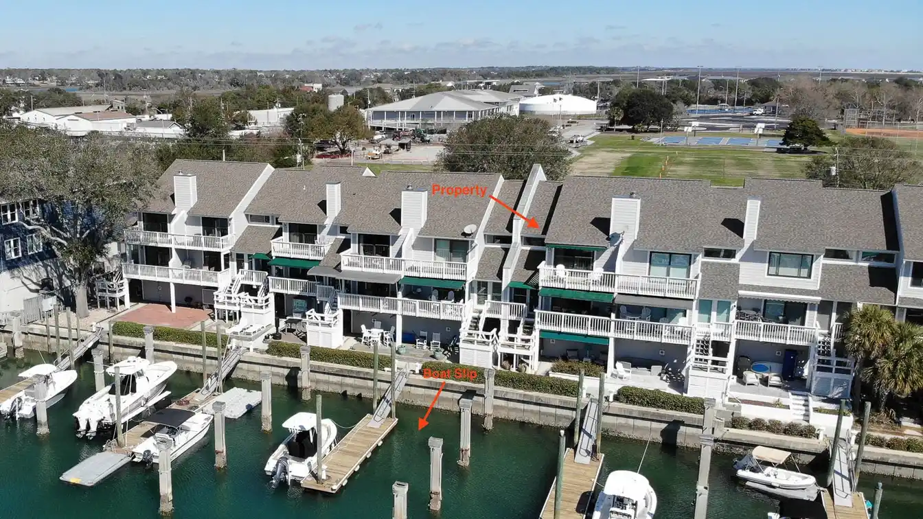 Spectacular Waterfront Moorings Unit at Wrightsville Beach