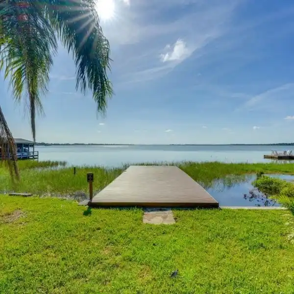 WATERFRONT DUPLEX ON LAKE DORA