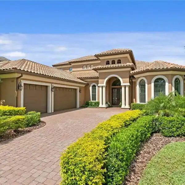 TIMELESS DESIGN WITH MODERN COMFORT IN LADERA ESTATES