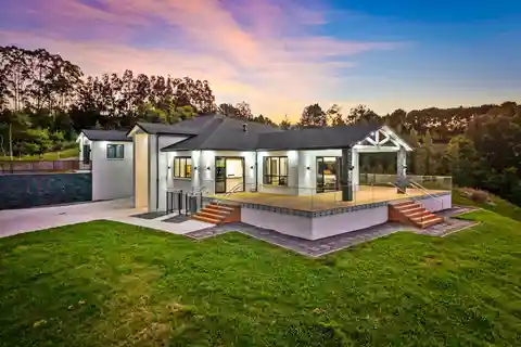 Extraordinary Property in the Heart of Whitford