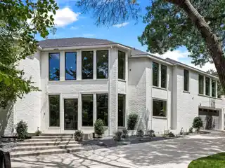 Private Urban Oasis with Striking Modern Design