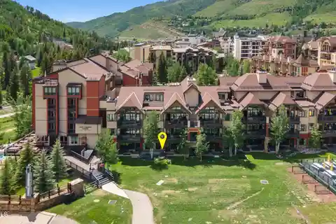 Ski-In/ski-Out Condo in Lionshead