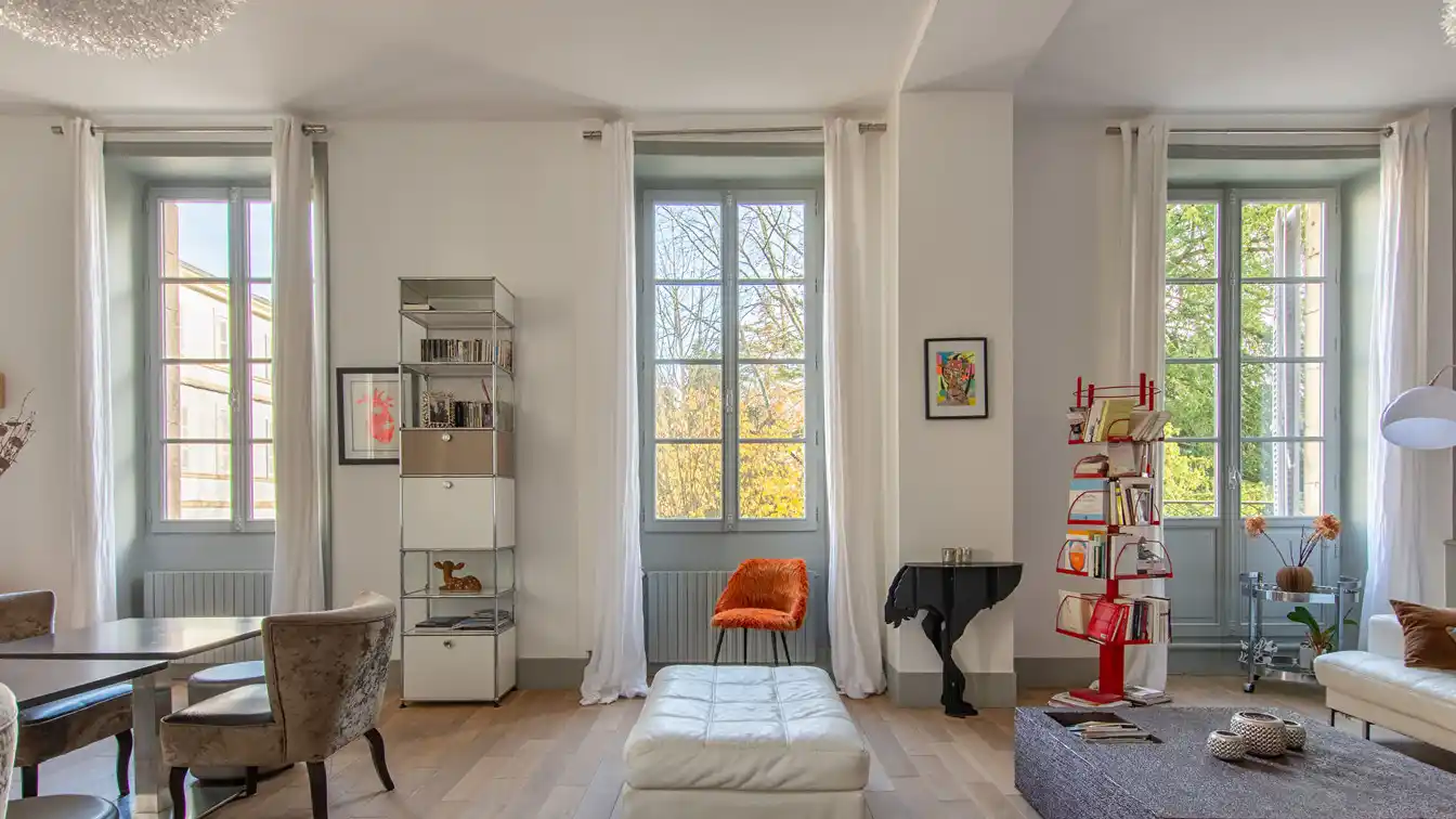 Four Level Bourgeois House in the Heart of the Pentagon