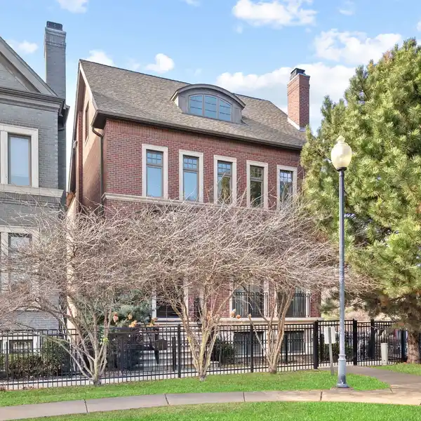 STUNNING BUILT SINGLE-FAMILY HOME