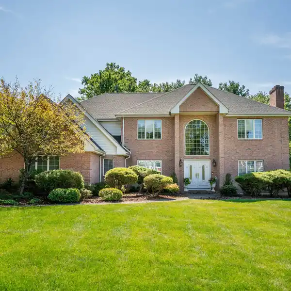 SPACIOUS ELEGANCE ON PRIVATE CUL-DE-SAC LOT