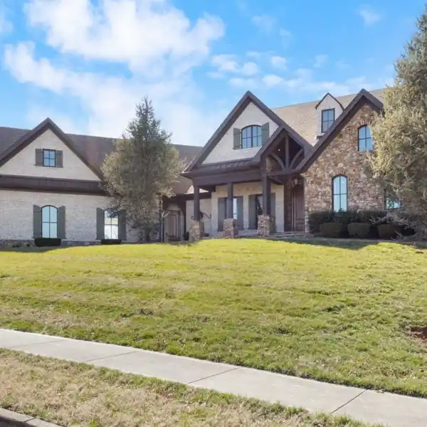 GORGEOUS HOME THAT'S MORE THAN CUSTOM