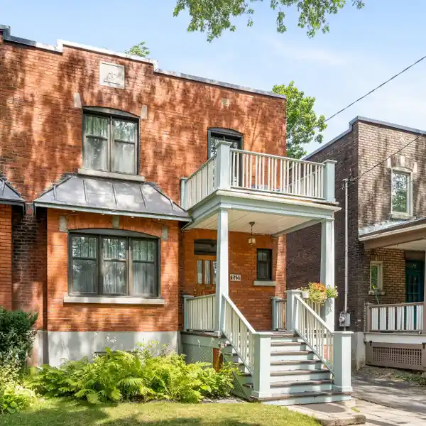 THOUGHTFULLY RENOVATED FAMILY HOME