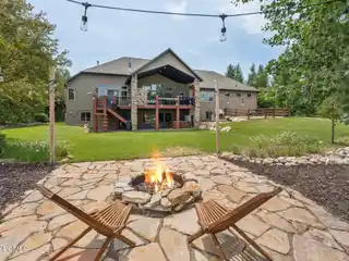 Upscale Finishes with Relaxed Mountain Living