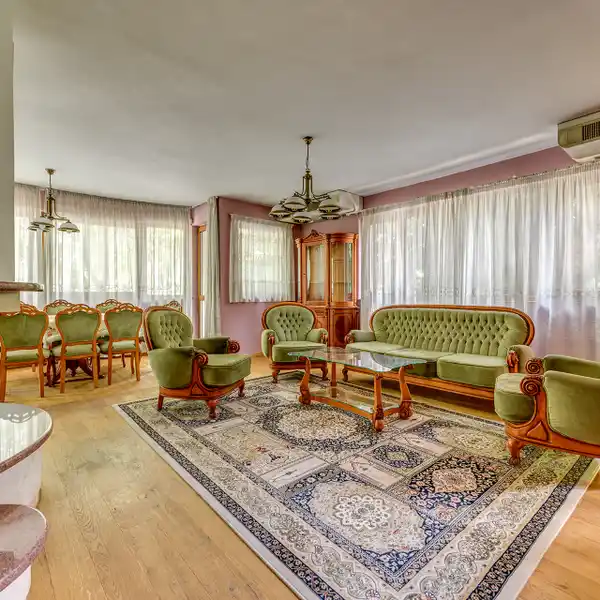 LUXURY BUILDING FOR SALE IN LOZENETS DISTRICT