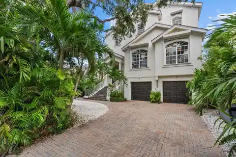 Siesta Key Waterfront Retreat