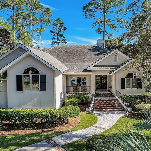 GOLF COURSE HOME WITH LAGOON VIEWS