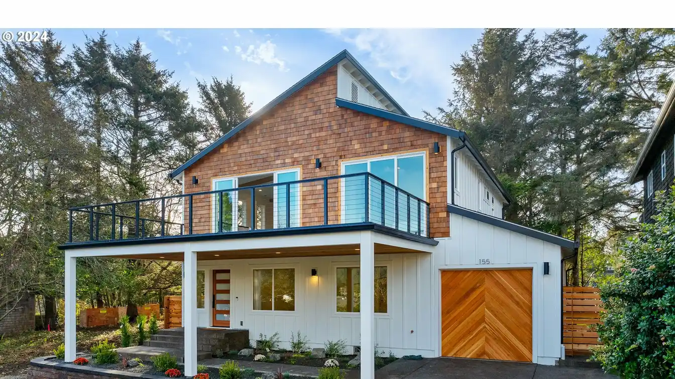 New Luxury Coastal Modern Cannon Beach Home
